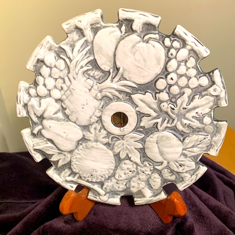 Vintage CM decorative fruit pattern trivet plate, EUC